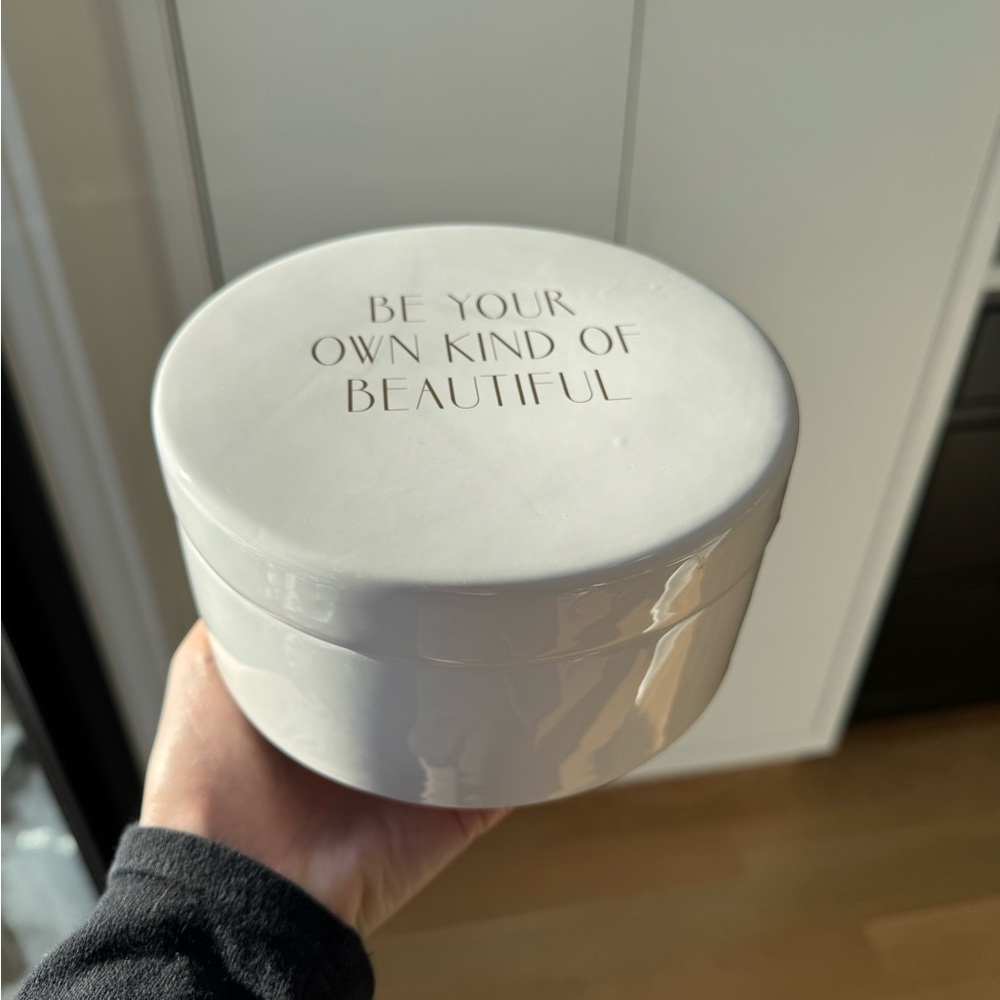 Inspirational Lidded Round Ceramic